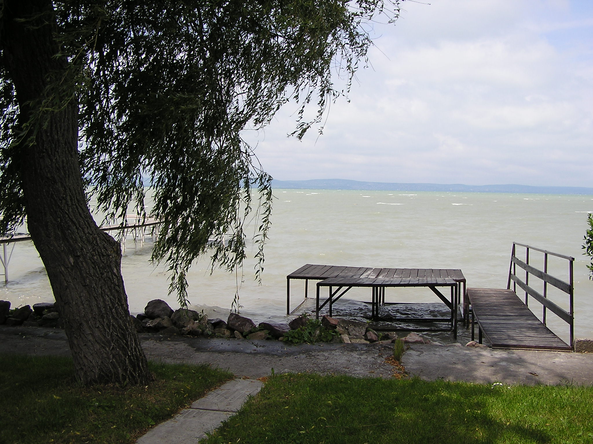 Kilátás a Balatonra az apartmantól